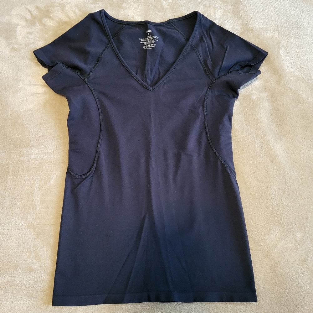 Knix sweat proof v neck tshirt
